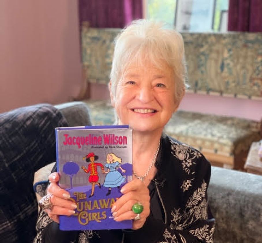 Jacqueline Wilson with The Runaway Girls